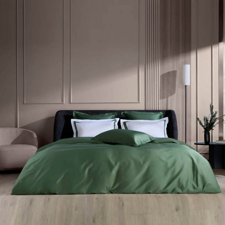 Наволочки мако-сатин 50х70 Alpine Pine Green Allure Grass German Grass с широкой отделкой