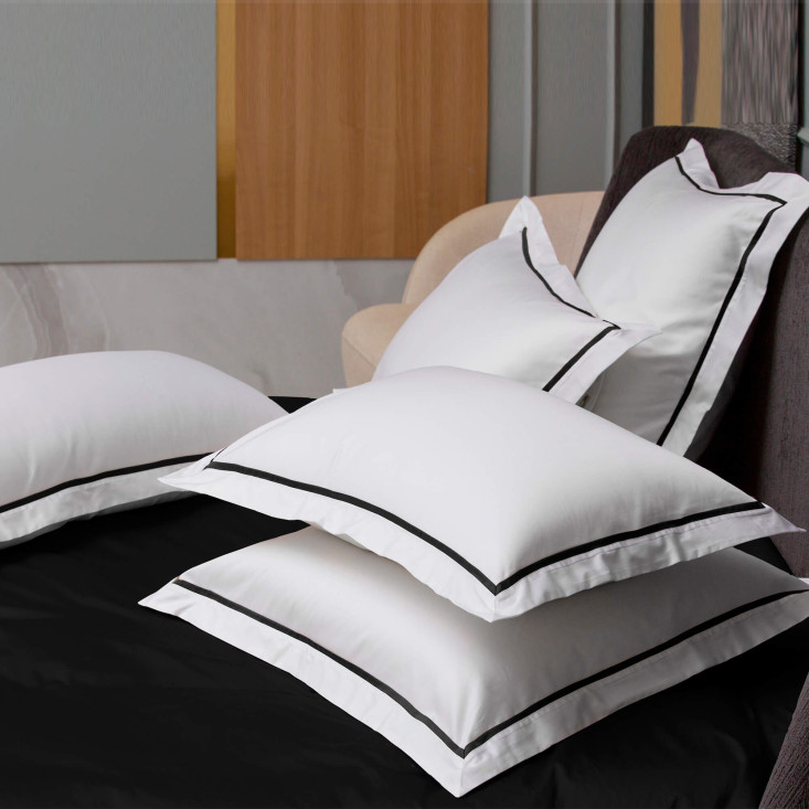 Наволочки мако-сатин 50х70 Alpine Dark Onyx Allure Grass German Grass с узкой отделкой