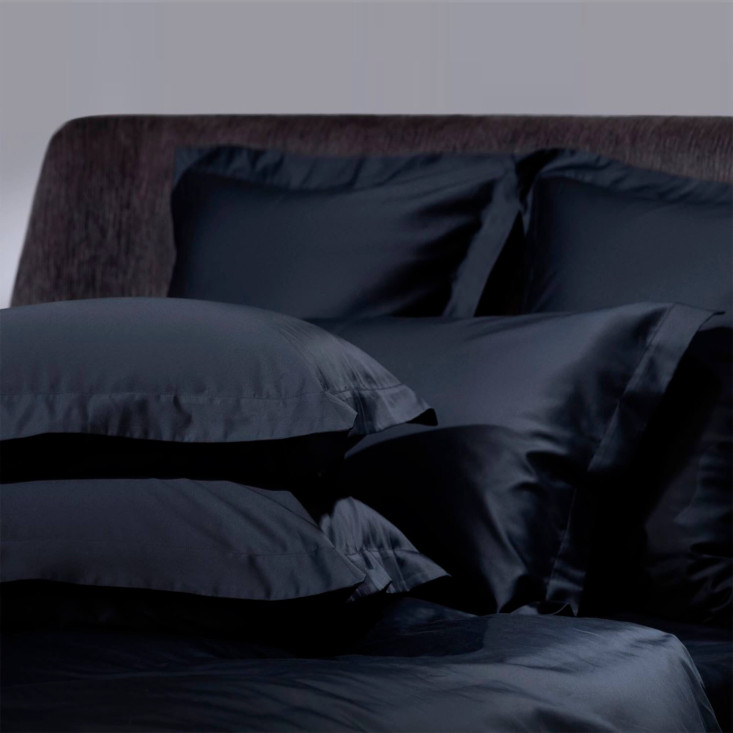 Постельное белье семейное мако сатин Dark Onyx Allure Grass German Grass наволочки 50х70