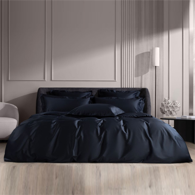 Постельное белье семейное мако сатин Dark Onyx Allure Grass German Grass простыня на резинке