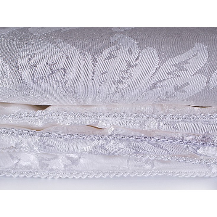 Одеяло Королевский шелк легкое евро 200х220 Nature’s