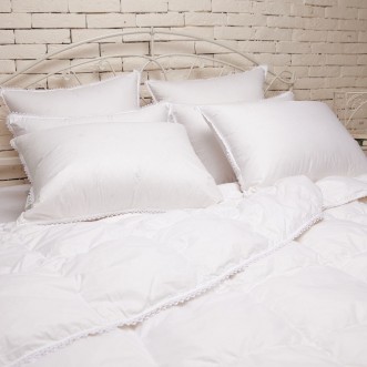 Подушка Идеальное приданое упругая ИП-П-5-3 70x70 Nature’s