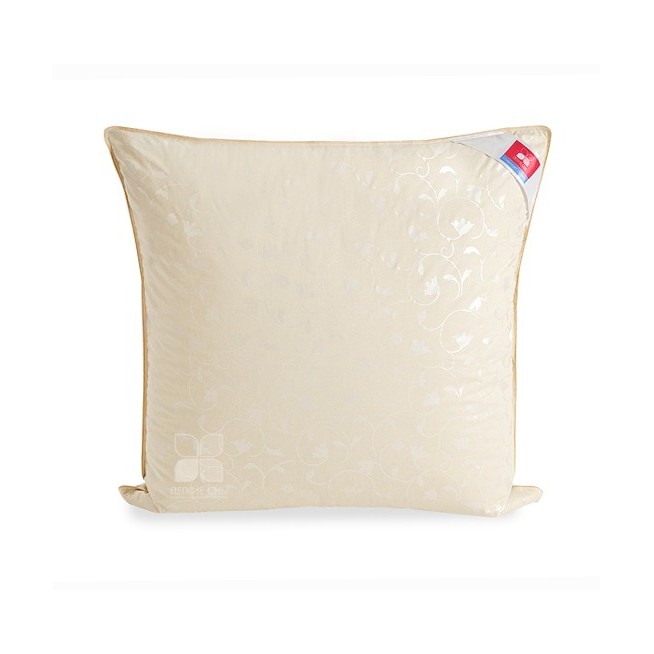 Подушка Камелия 70x70 Легкие сны