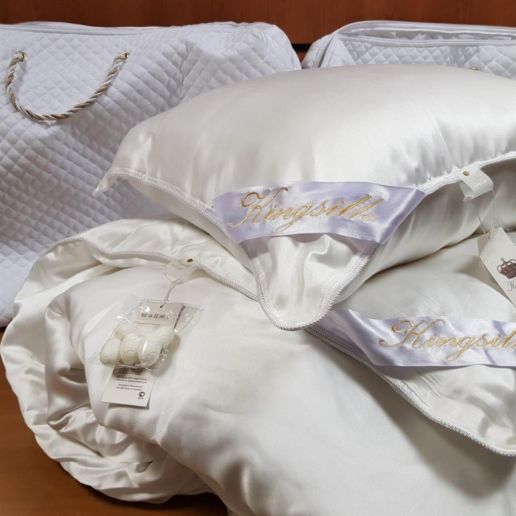 Шелковая подушка Luxury 50x70 KingSilk белая