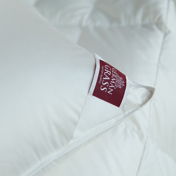 Подушка пуховая 70х70 Luxe Down German Grass