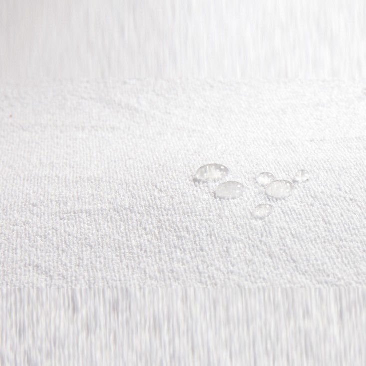 Наволочка непромокаемая 70х70 махровая German Grass Stop Grass