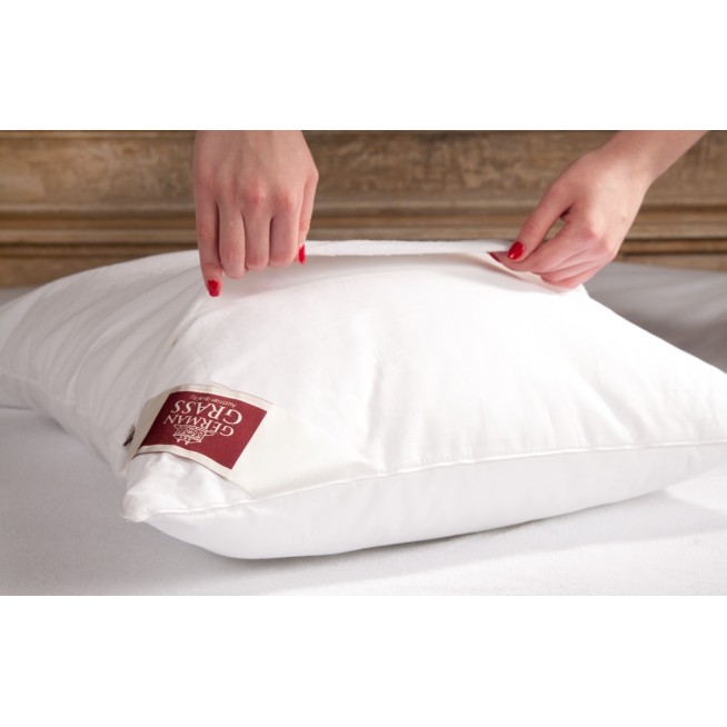 Наволочка непромокаемая 70х70 махровая German Grass Stop Grass