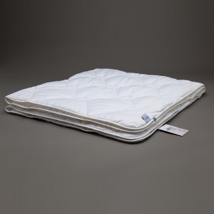 Одеяло 1,5 спальное 140х205 легкое Bamboo Familie Bio