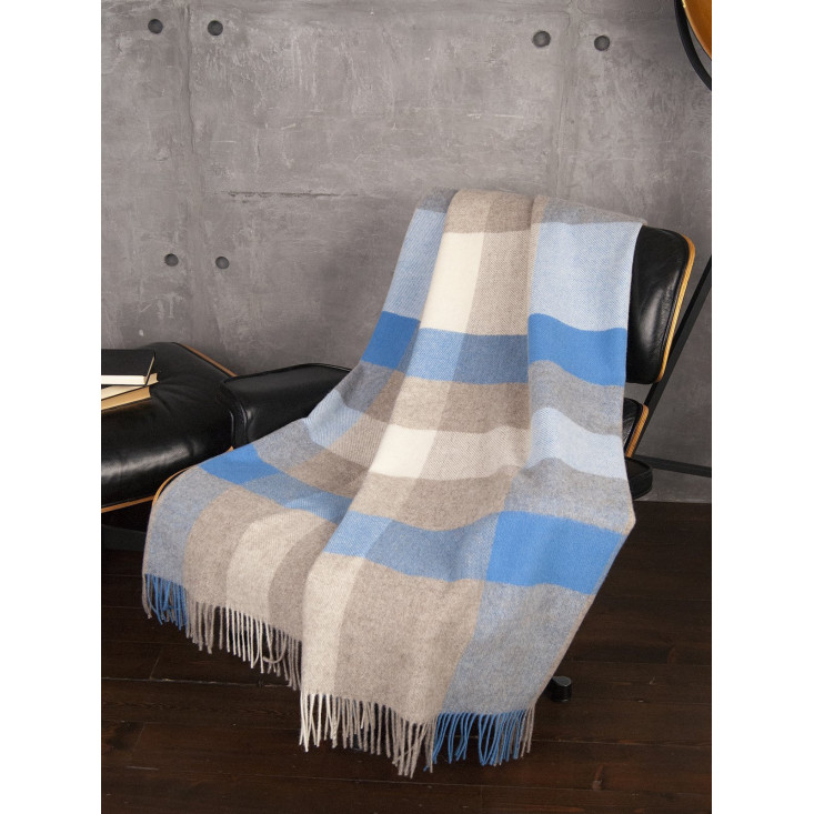 Шерстяной плед монгольские ягнята Litvilas Eli голубая клетка