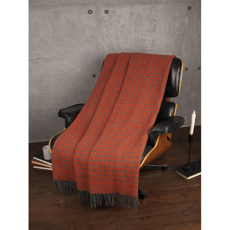 Шерстяной плед монгольские ягнята Litvilas Saga красный