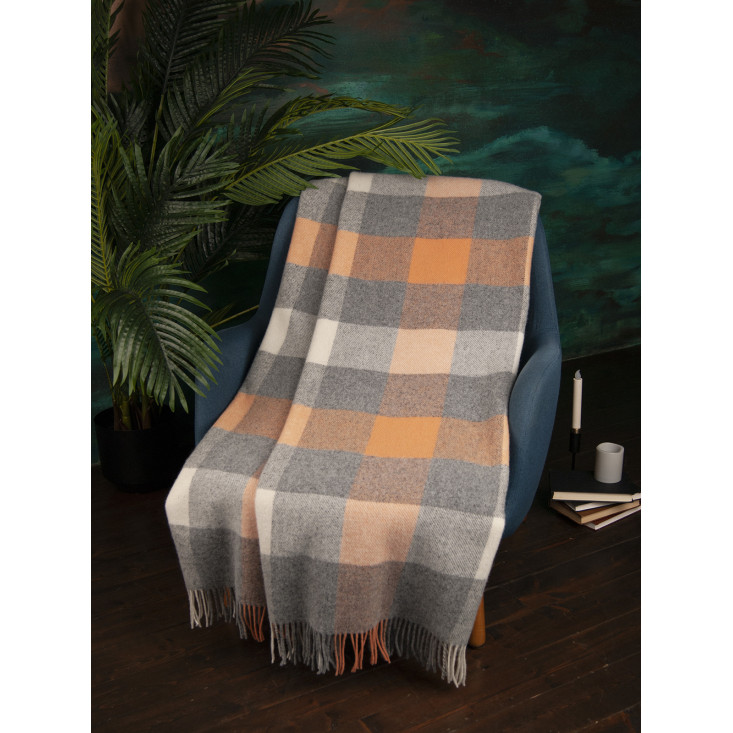 Шерстяной плед новозеландские ягнята Avinamas Agne оранжевый