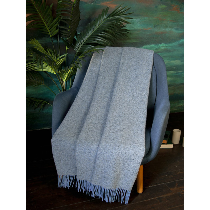 Шерстяной плед новозеландские ягнята Avinamas Janina синий