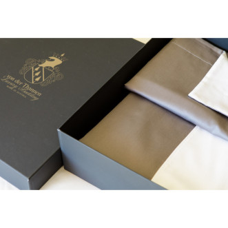 Постельное белье евро мако сатин люкс von der Thannen Твист серый и белый (Twist grey &amp; white) - купить по низким ценам