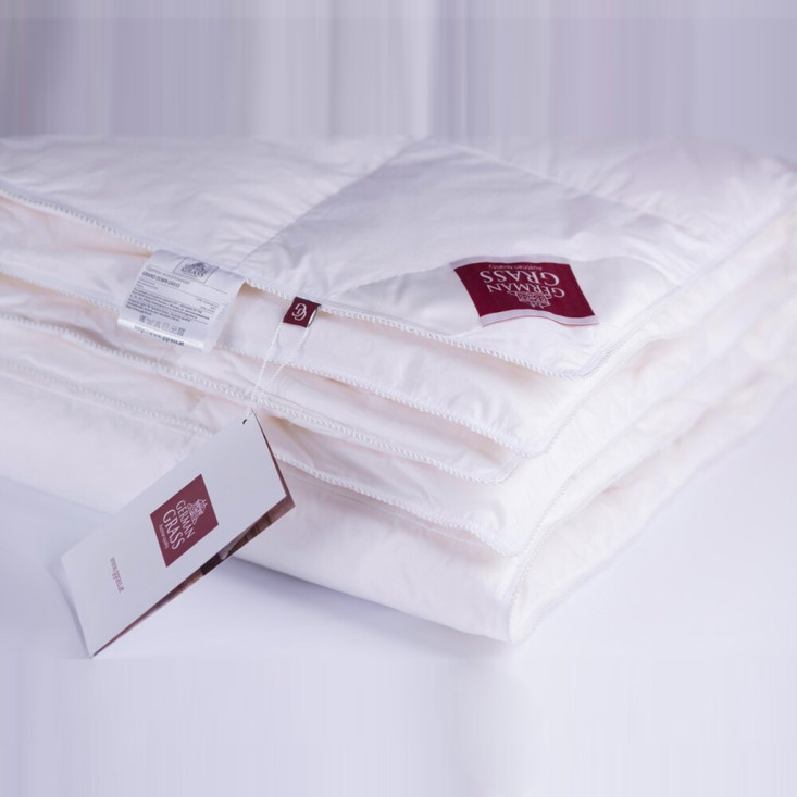 Одеяло всесезонное 1,5 спальное 140х205 Grand Down German Grass