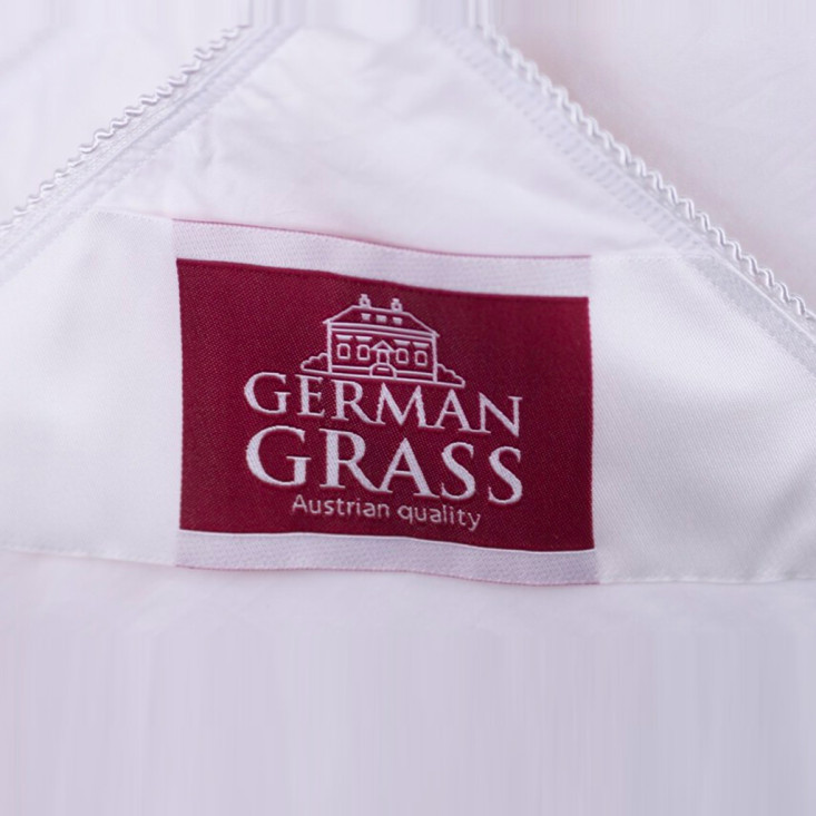 Одеяло всесезонное 1,5 спальное 140х205 Grand Down German Grass