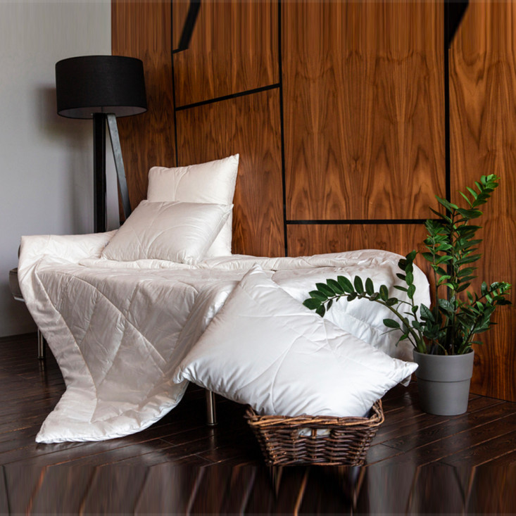 Одеяло всесезонное 1,5 спальное 140х205 Camel German Grass