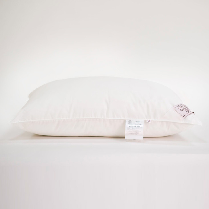 Подушка шелковая 50х70 German Grass Luxury Silk мягкая