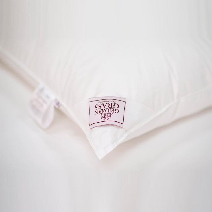 Подушка шелковая 50х70 German Grass Luxury Silk мягкая