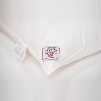Подушка шелковая 70х70 German Grass Шелк Люкс (Luxury Silk) мягкая - европейская подушка люкс скидки в магазине Lux-Postel.com
