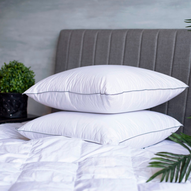 Подушка пуховая 70х70 Gray Familie Down