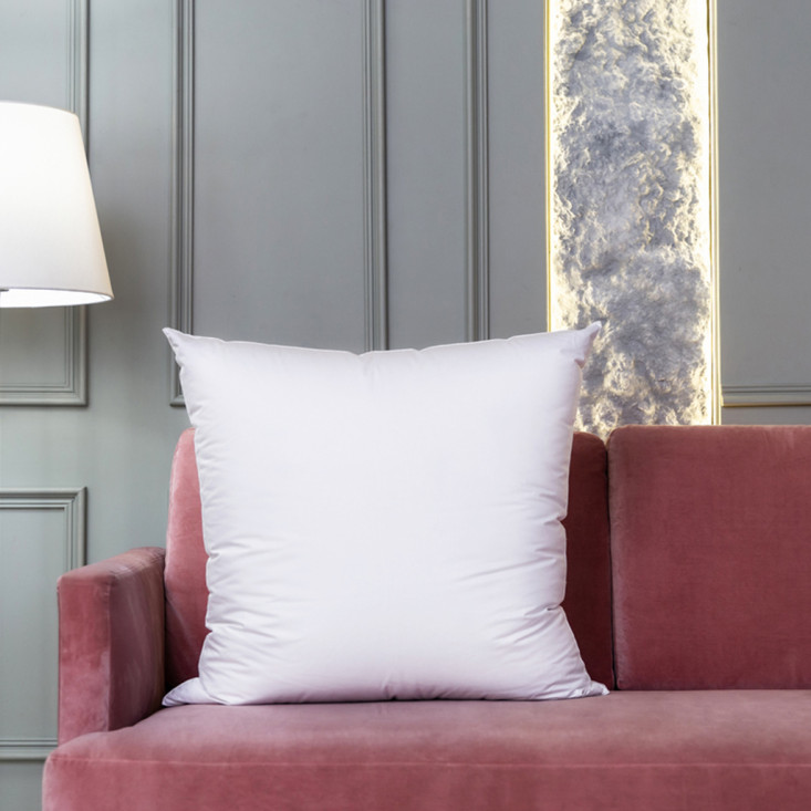 Подушка пуховая 70х70 с бортиком White Familie Down