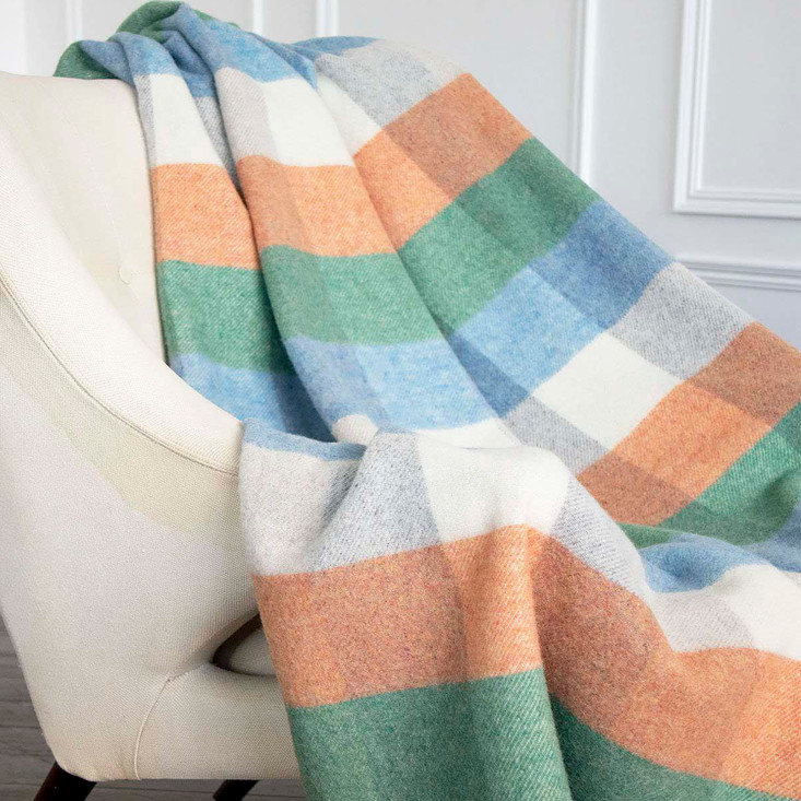 Шерстяной плед монгольские ягнята Litvilas Palanga осень