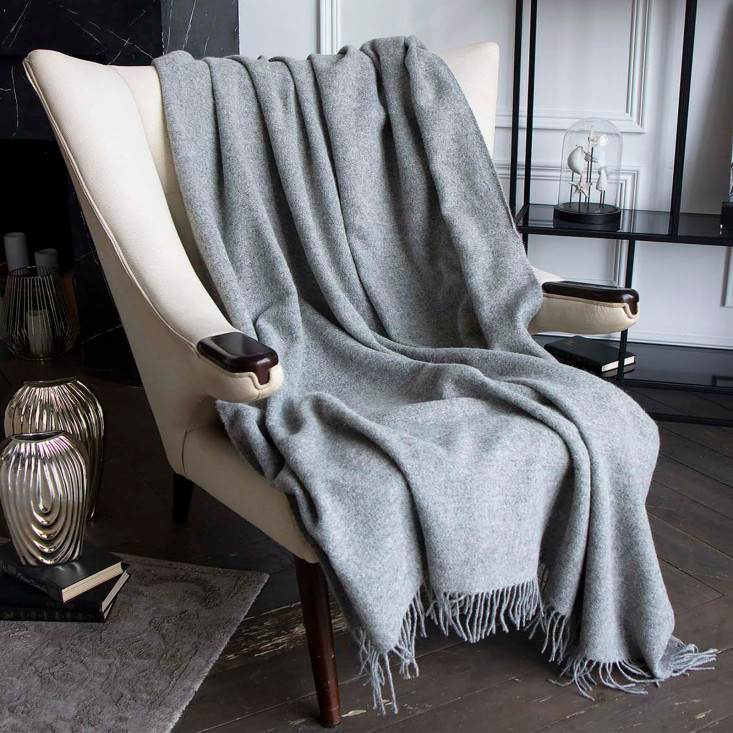 Шерстяной плед Avinamas Mino серый