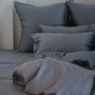 Постельное белье 1,5 спальное с простыней на резинке German Grass Графитовый Бриллиант (Grey Brilliant) наволочки 70х70