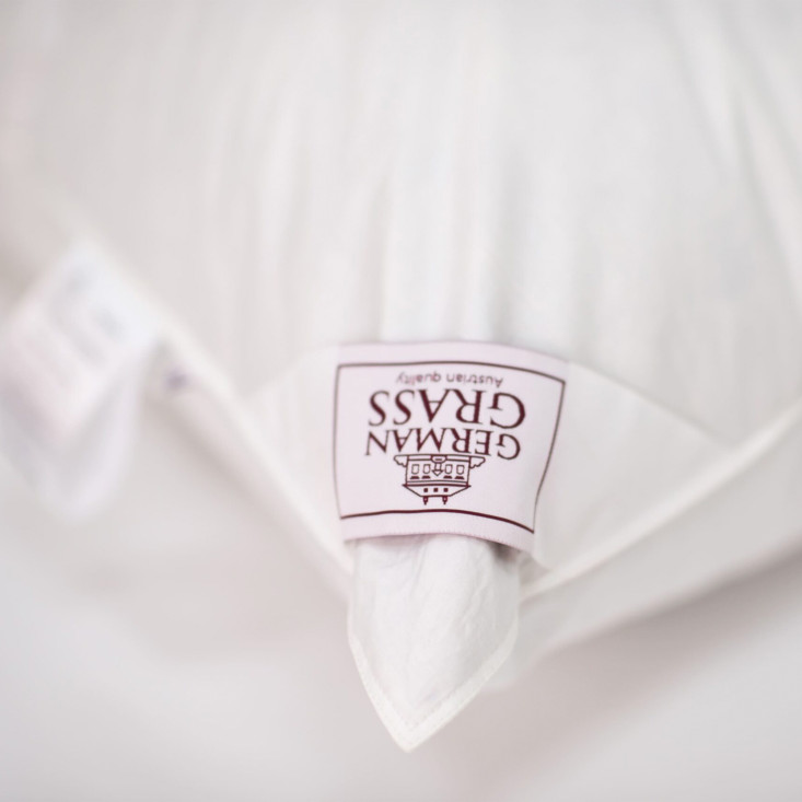 Подушка пуховая 70х70 Prime Down German Grass