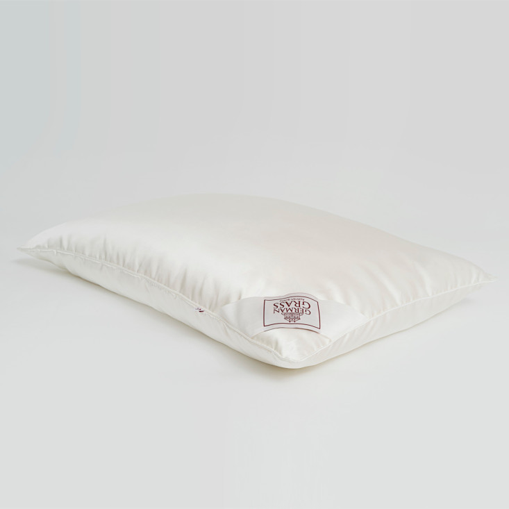 Подушка шелковая 50х70 German Grass Great Silk мягкая