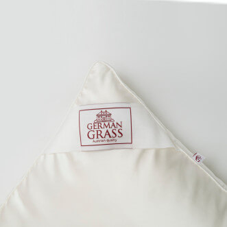 Подушка шелковая 50х70 German Grass Великолепный Шелк (Great Silk) мягкая европейская подушка скидки в магазине Lux-Postel.com