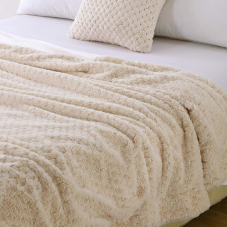 Плед искусственный мех Sofi De Marko Аврил крем - купить по низким ценам в Lux-Postel.com