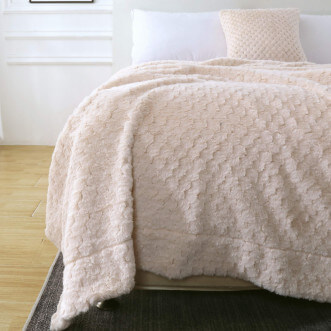 Плед искусственный мех Sofi De Marko Аврил крем - купить по низким ценам в Lux-Postel.com