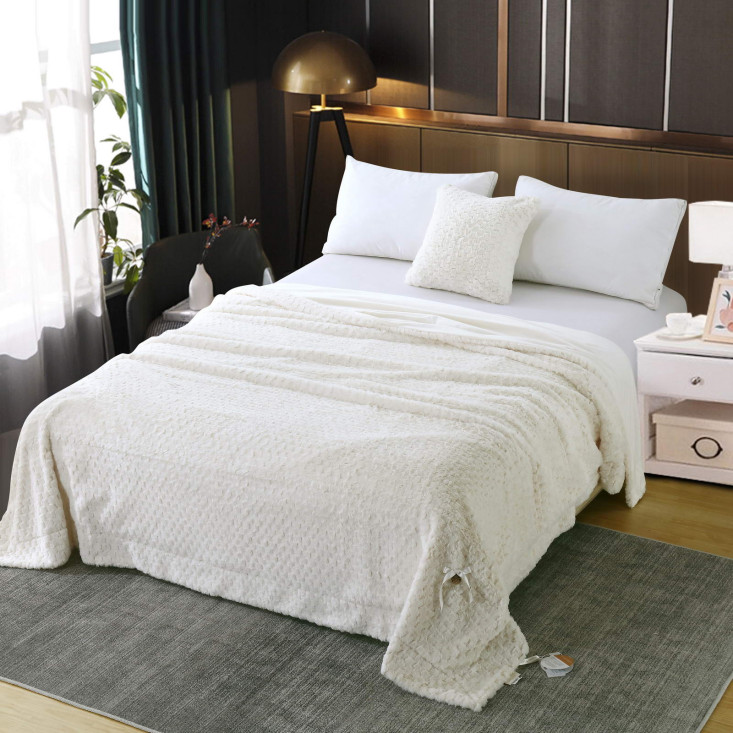 Плед искусственный мех Sofi De Marko Аврил молоко