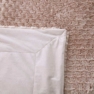 Плед искусственный мех Sofi De Marko Аврил пудра - купить по низким ценам в Lux-Postel.com