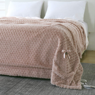 Плед искусственный мех Sofi De Marko Аврил пудра фото