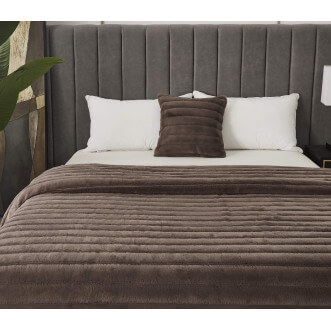 Плед искусственный мех Sofi De Marko Анабель шоколадный - купить по низким ценам в Lux-Postel.com