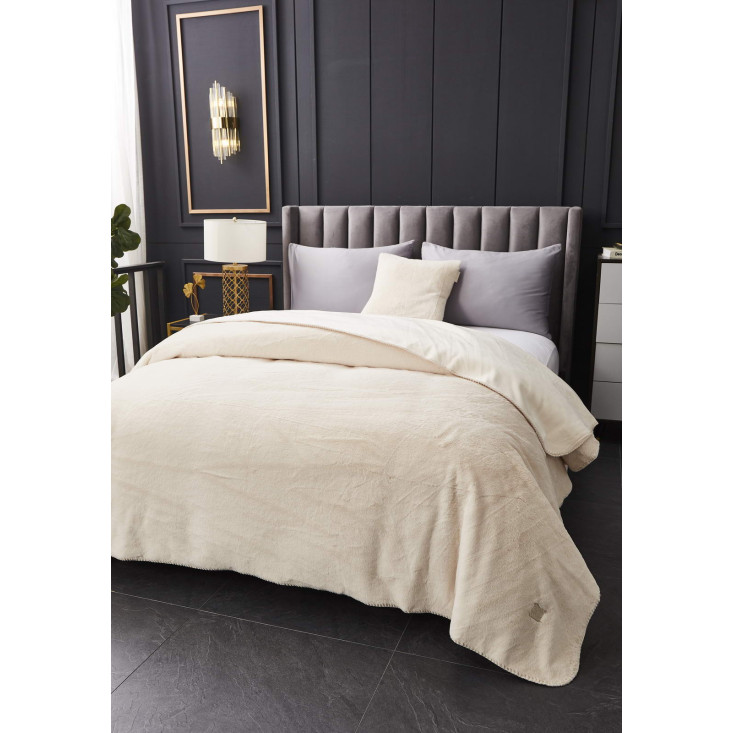 Плед искусственный мех Sofi De Marko Антуан молоко