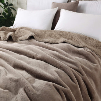 Плед искусственный мех Sofi De Marko Аурелия беж - купить по низким ценам в Lux-Postel.com