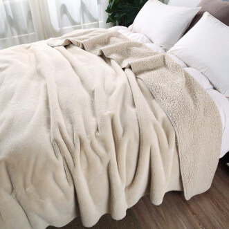 Плед искусственный мех Sofi De Marko Аурелия кремовый - купить по низким ценам в Lux-Postel.com