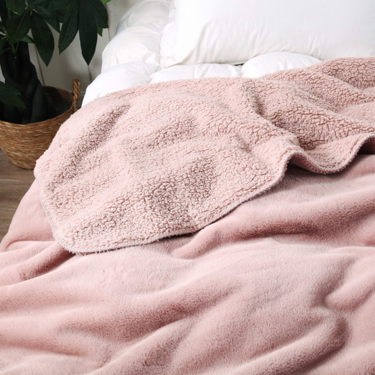 Плед искусственный мех Sofi De Marko Аурелия пудра