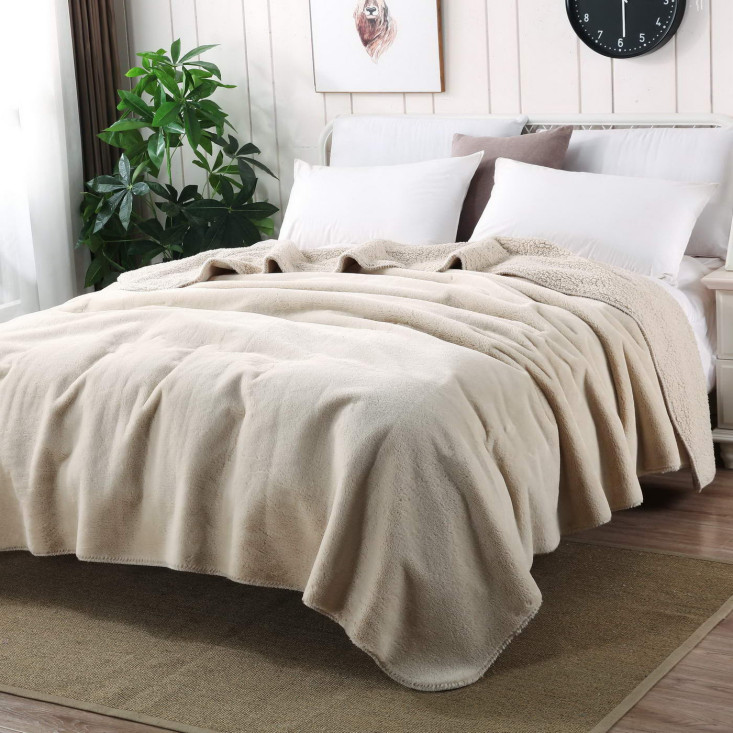 Плед искусственный мех Sofi De Marko Аурелия светло бежевый