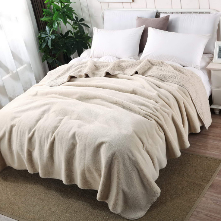 Плед искусственный мех Sofi De Marko Аурелия светло бежевый