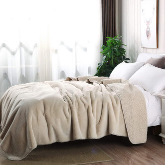 Плед искусственный мех Sofi De Marko Аурелия светло бежевый - купить по низким ценам в Lux-Postel.com