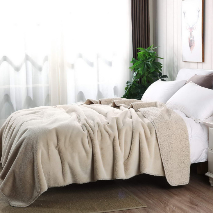 Плед искусственный мех Sofi De Marko Аурелия светло бежевый