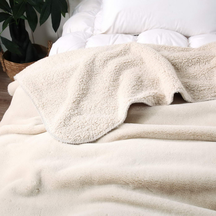 Плед искусственный мех Sofi De Marko Аурелия светло бежевый