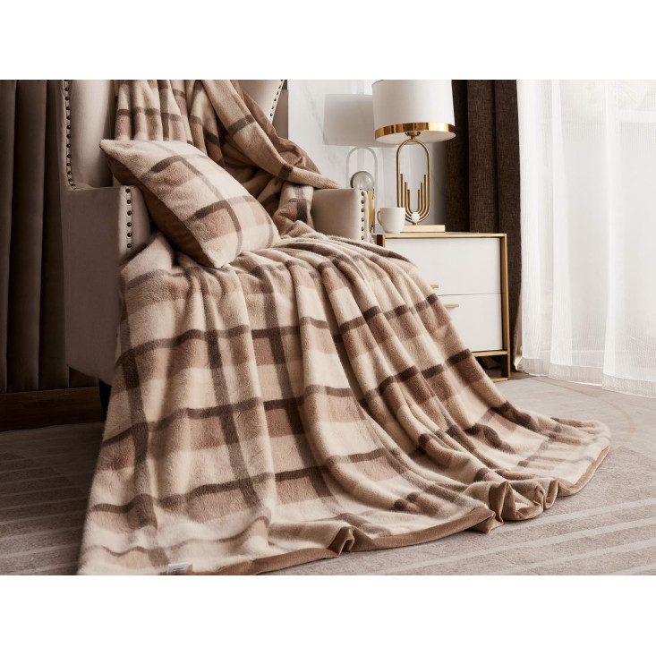 Плед искусственный мех Sofi De Marko Берри бежевый