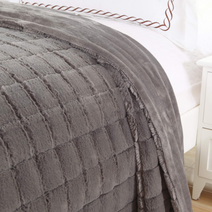 Плед искусственный мех Sofi De Marko Мадлен серый