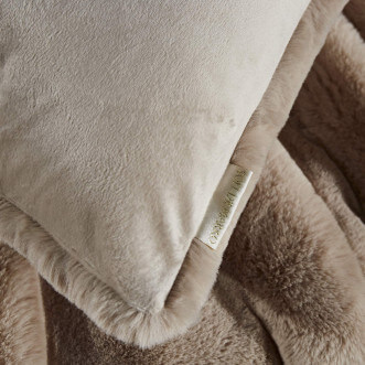 Плед искусственный мех Sofi De Marko Ричард крем - купить по низким ценам в Lux-Postel.com