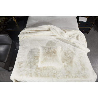 Плед искусственный мех Sofi De Marko Ричард молоко - купить по низким ценам в Lux-Postel.com